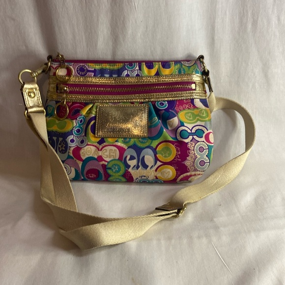 Women’s Coach Poppy - Picture 1 of 9